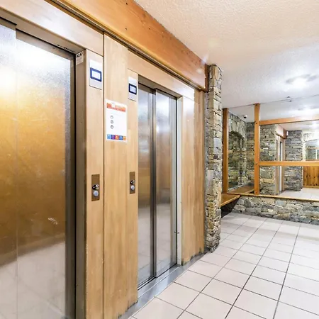 Arcelle - Location: Confortable Dans La Rue Pietonne Mae-9060 Apartament *