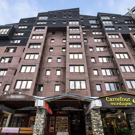 Arcelle - Location: Confortable Dans La Rue Pietonne Mae-9060 アパート